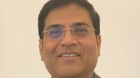 Class 10 boy dies by suicide in Delhi, boy jumps to death at Delhi Metro station, Delhi Education Minister Ashish Sood, Delhi Education Minister visits MCD school, delhi boy who jumped to death at Delhi Metro station, Delhi Metro station suicide, student suicide, student Metro station suicide, delhi news, India news, Indian express, current affairs