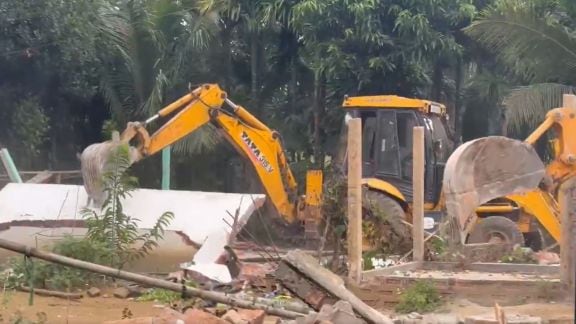 Assam demolition drive