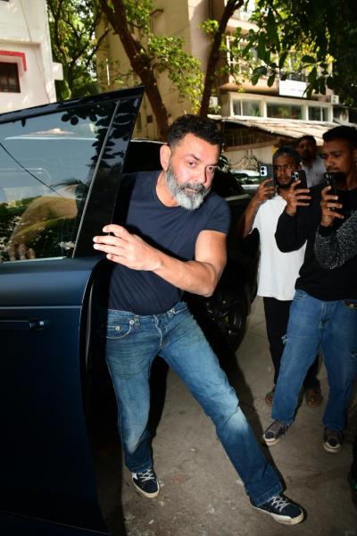 Bobby Deol at Zarine Khan's last rites