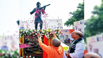 Rajnath, Yogi target Left historians: ‘They ignored Pasi icons’
