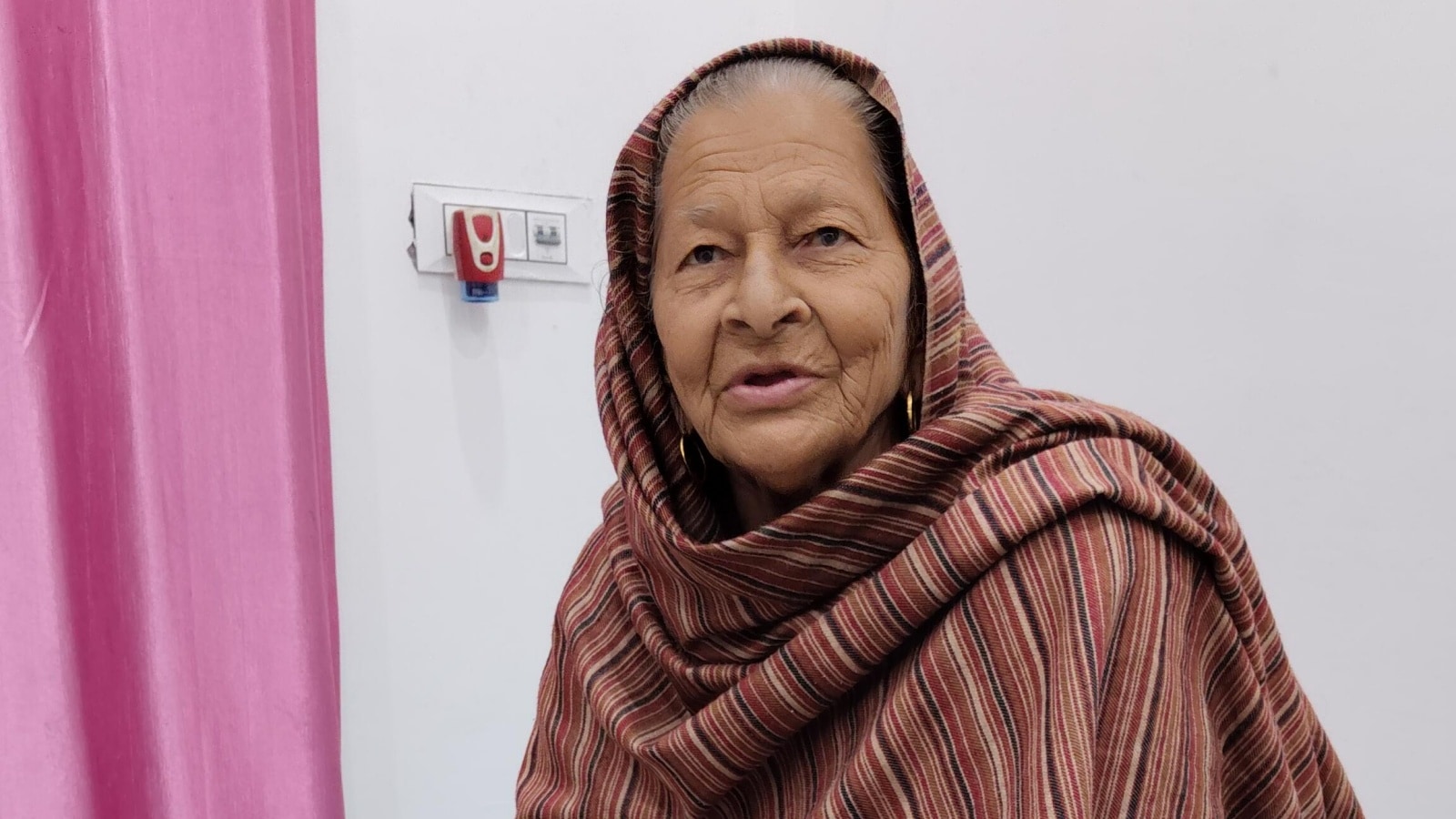 How many times has she voted, Rahul asked about the voter who has more than 200 photos on the rolls; Once you say | Political Pulse News