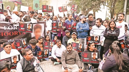 boy who jumped to death at Delhi Metro station, delhi boy who jumped to death at Delhi Metro station, Delhi Metro station suicide, student suicide, student Metro station suicide, delhi news, India news, Indian express, current affairs