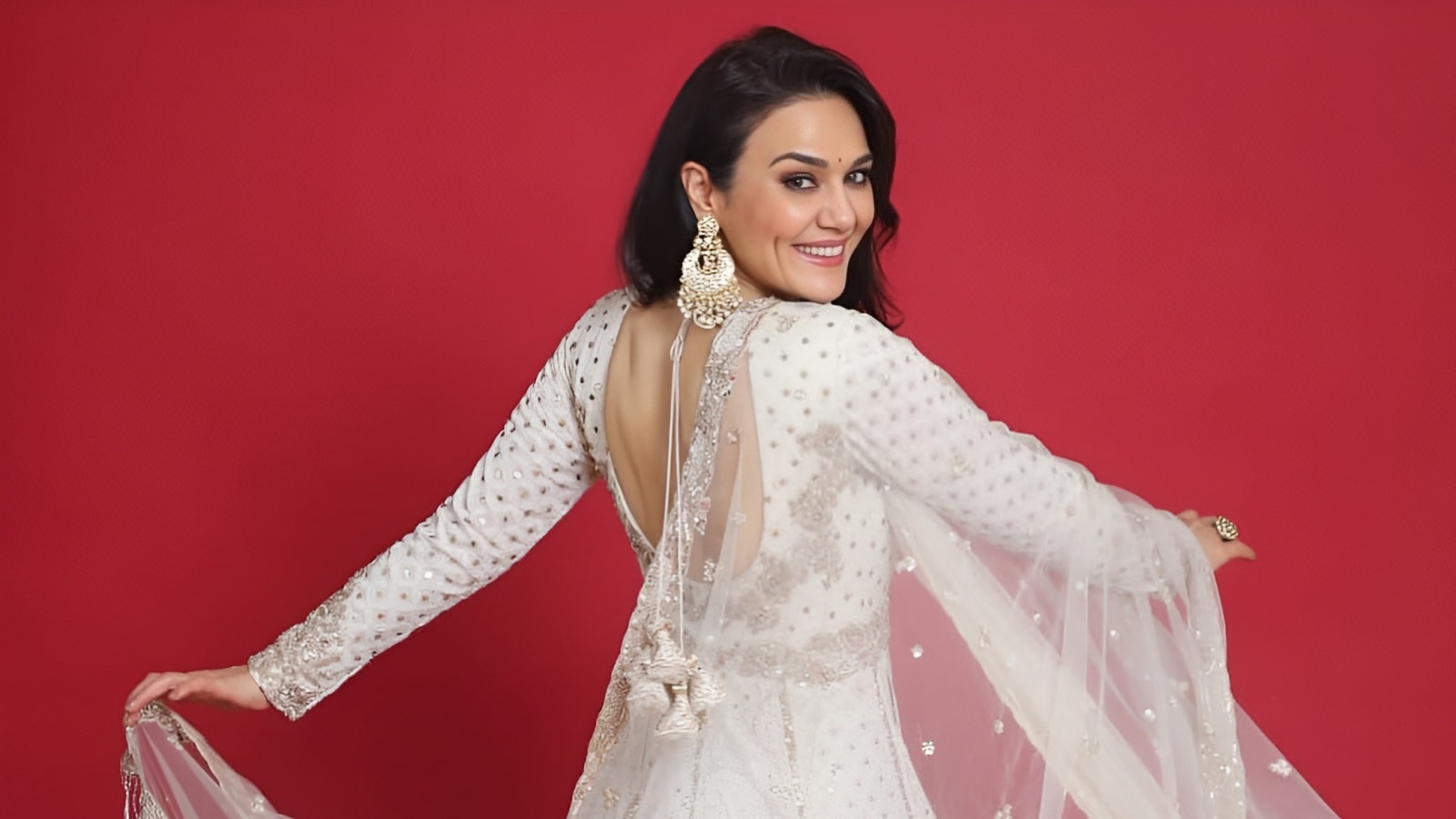 ‘Poori raat main table ke neche…’: When Preity Zinta hid under a table after hitting brother; psychologists explain why children hide in fear