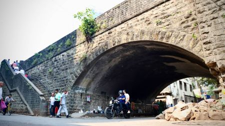 The iconic arch at Elphinstone Bridge in Mumbai. (Express Photo/Akash Patil)