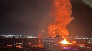 Massive fire outbreak at high-rise warehouses in St. Louis, Missouri