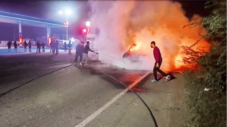 Gujarat, Aravalli, ambulance fire, child die, infant death, Gujarat news, Ahmedabad hospital, rich hospital, Indian express