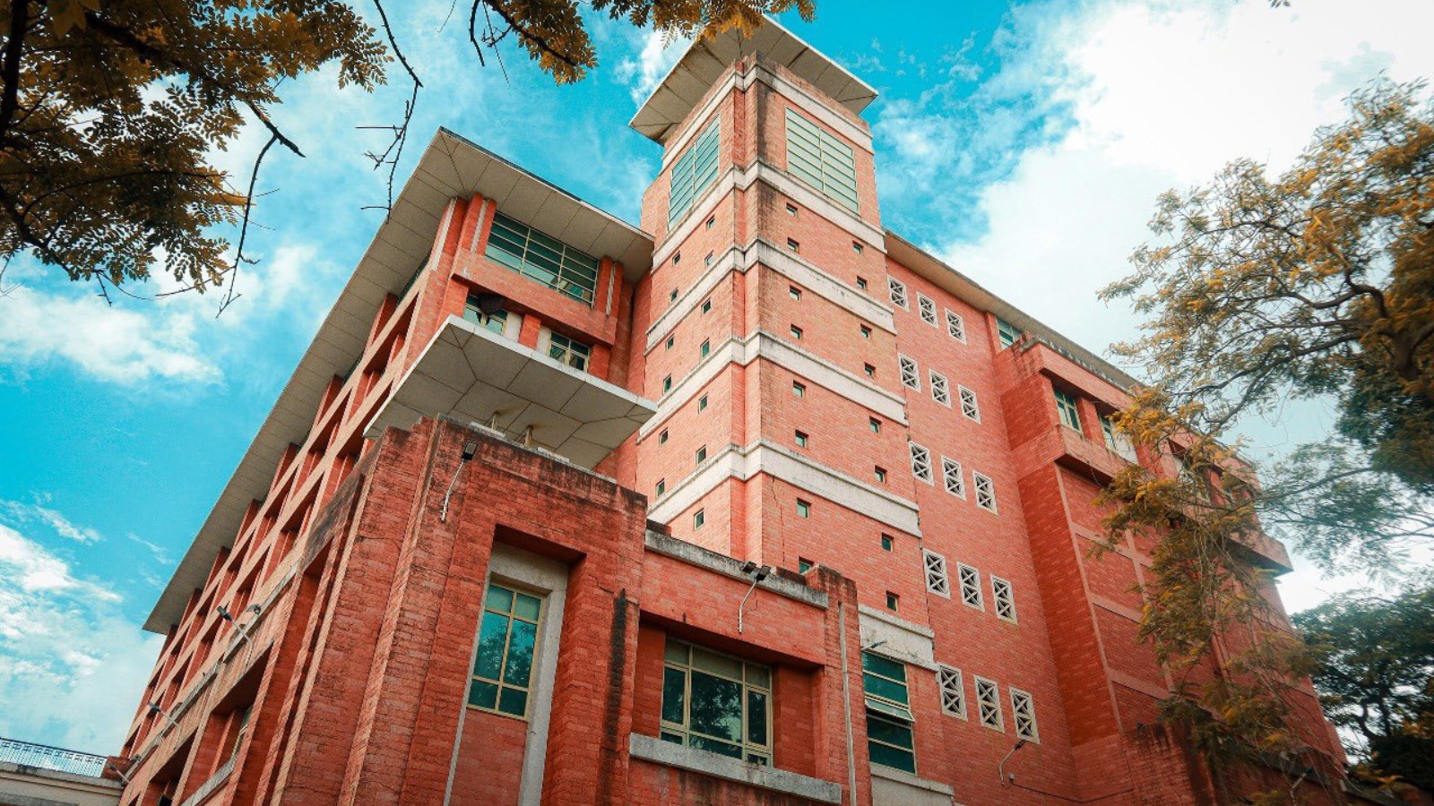 IIM Mumbai (Image via X)