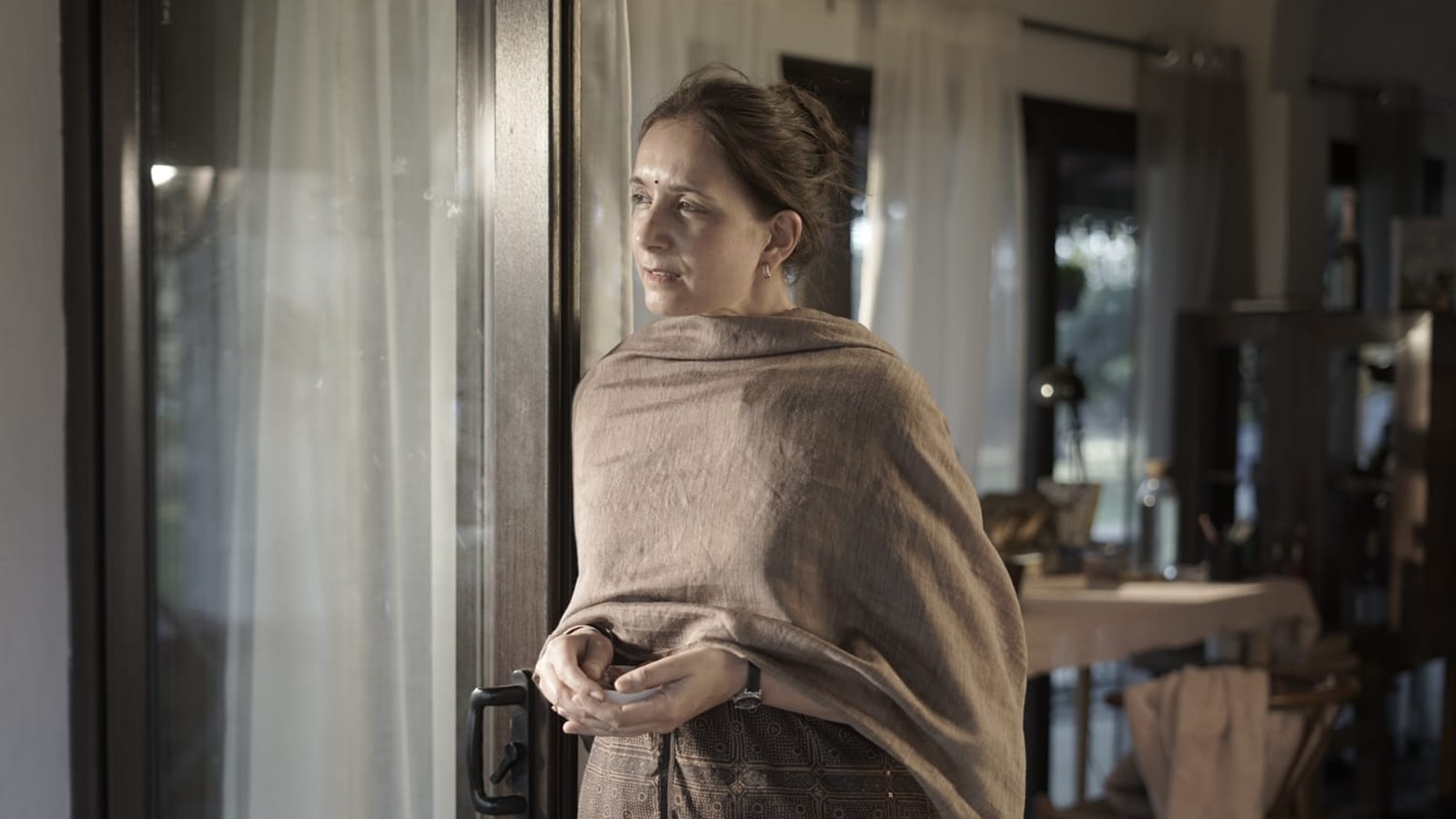 Girija Shettar in Ibbani Tabbida Ileyali