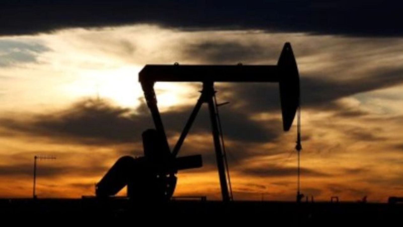 Heavy monsoon rains, LNG price volatility dampen India’s natural gas demand, imports in April-September