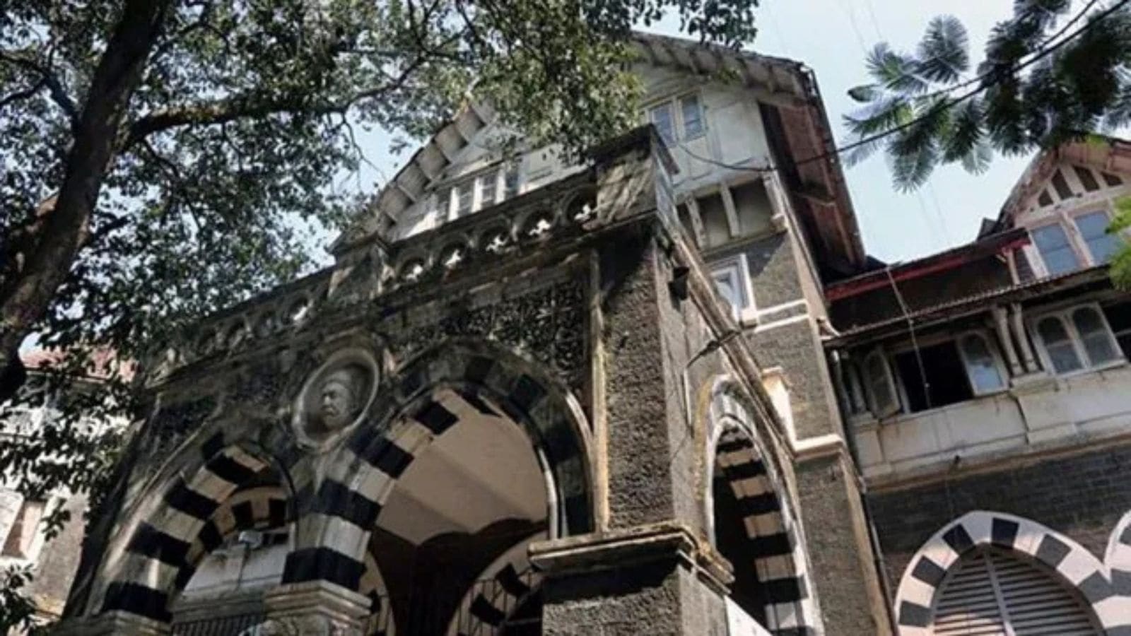 Arrested after 32 years in the 1992 hospital shootout, accused denies identity, court rejects discharge and bail plea