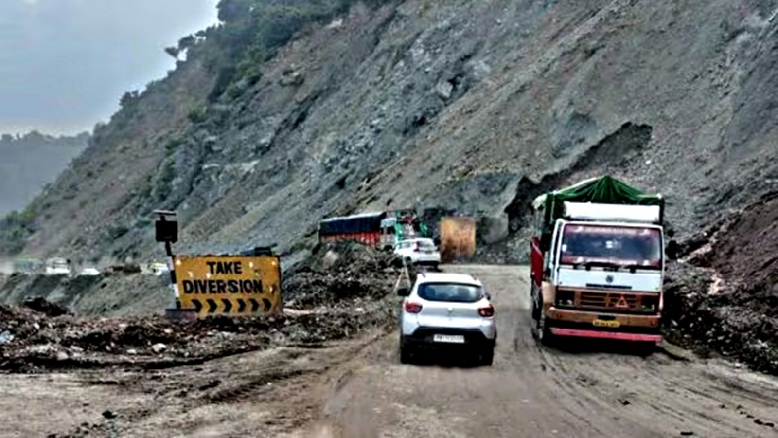 NHAI Issues Notices to Contractors Over Unresolved Black Spots