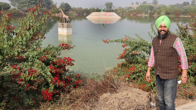 stubble burning, Shivraj Singh Chouhan, Narendra Modi, Ransih Kalan village, Punjab Moga district, Canada-returned sarpanch village, Indian express news, current affairs