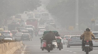 Municipal Commissioner Naval Kishore Ram warned that any person, including watchmen or conservancy staff, found burning coal, waste, or plastic in the open will face penalties for violating the law.