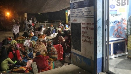 At a border outpost, SIR scare & a surge in people heading to Bangladesh