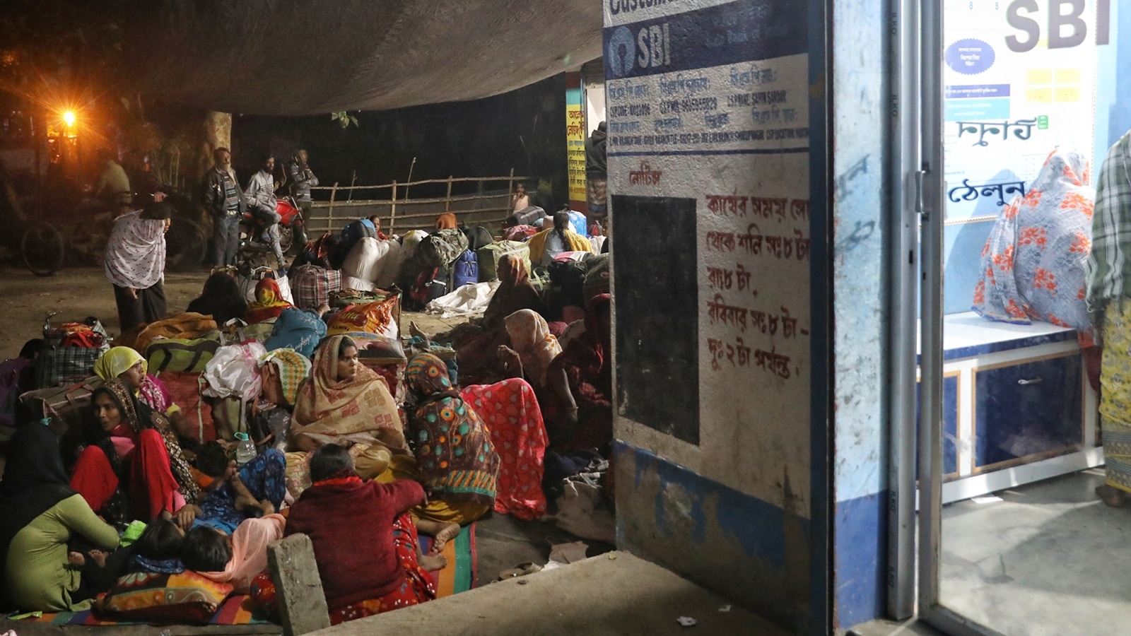 At a border outpost, SIR scare & a surge in people heading to Bangladesh