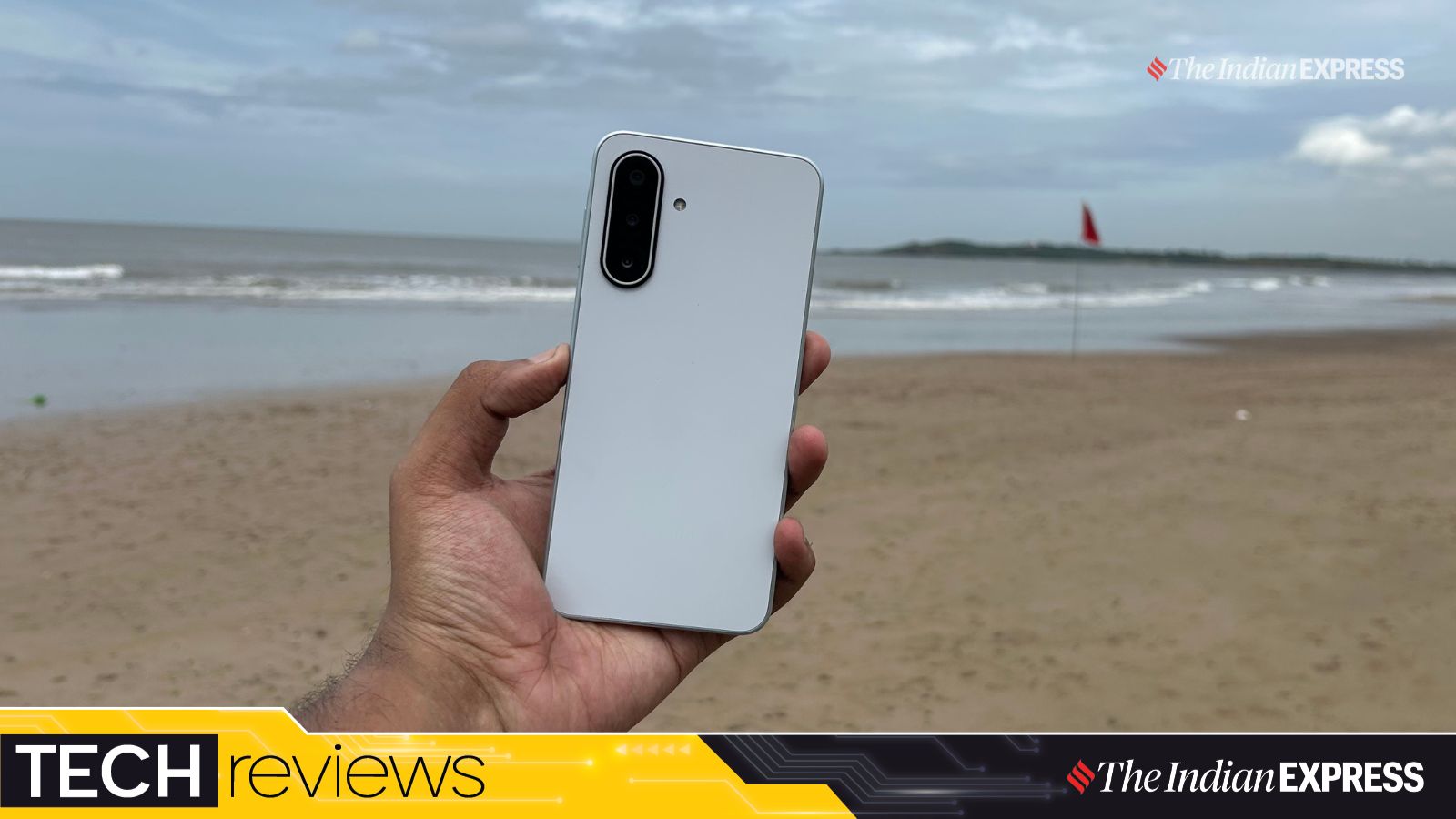 Samsung M17 review: Large display and lasting battery on a budget