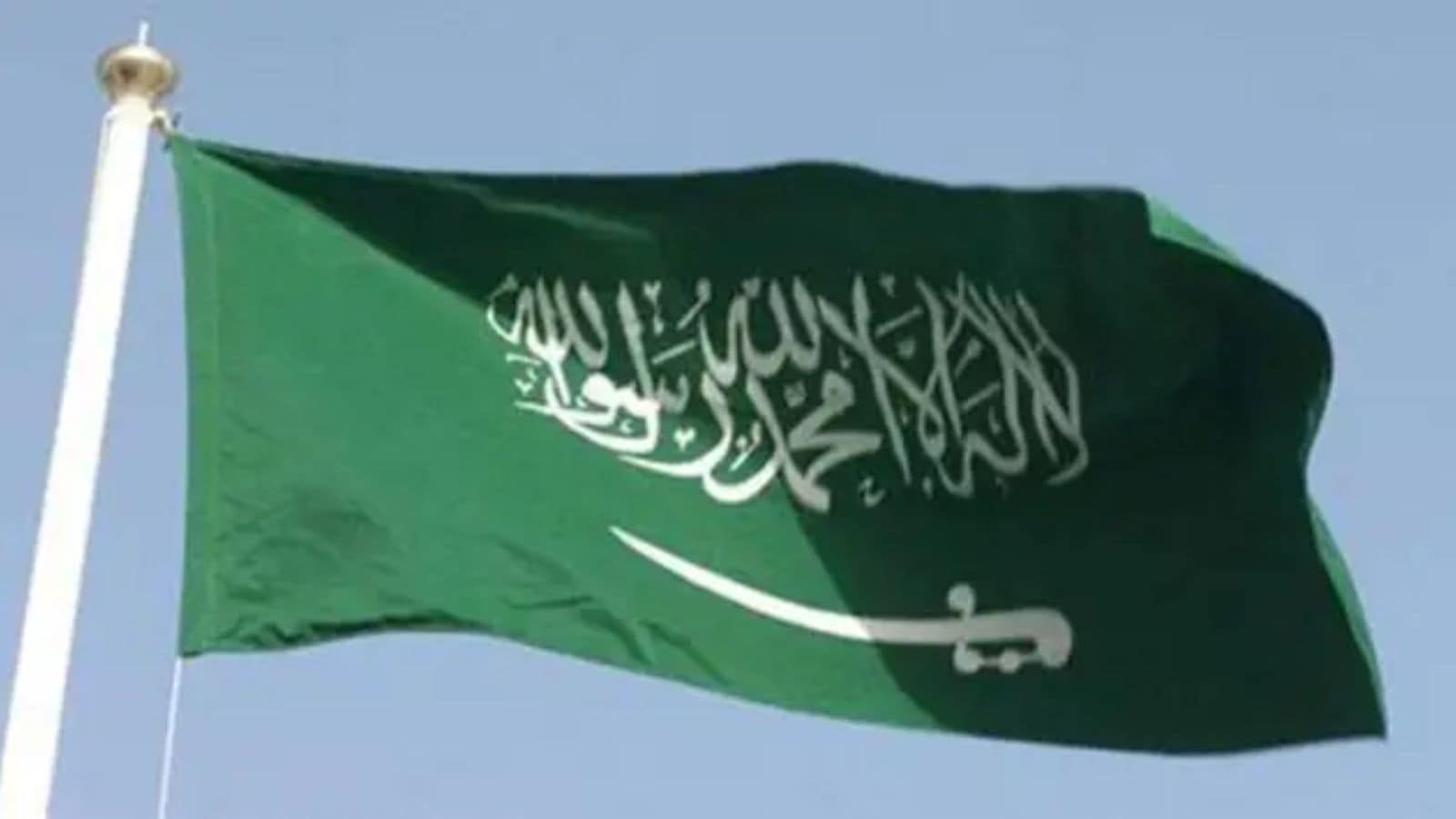 Saudi Arabia scales back salary premiums for foreign talent, recruiters say