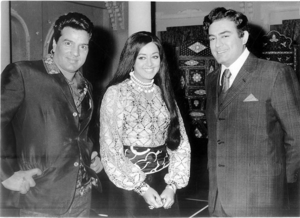 Dharmendra with Hema Malini and Sanjeev Kumar in Seeta aur Geeta (1972)