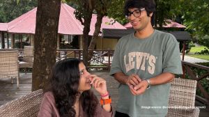 Earlier, Sourav Joshi was linked with Priya Dhaba after a picture of him posing with her on a "Will you marry me?" backdrop took over social media (Image source: @souravjoshivlogs/Instagram)