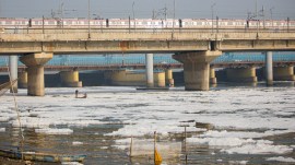 Concerns over use of defoaming spray in Yamuna flagged