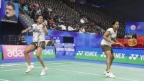 Indian Women's Doubles pair Treesa Jolly and Gayatri Gopichand in action at the Syed Modi International Super 300. (PHOTO: Amit Verma/UPBA)