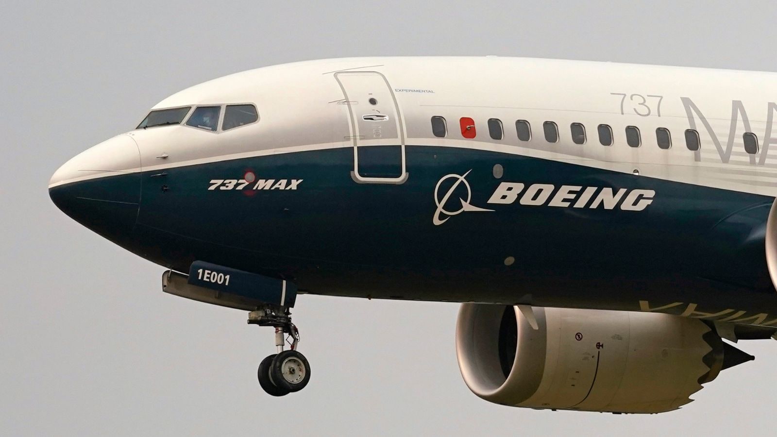 Trump administration announces Boeing deals in Central Asia