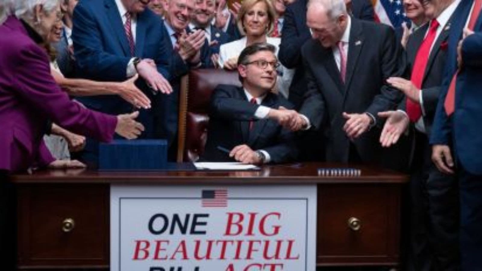 How the Trump administration is giving more tax breaks to the wealthy | World news