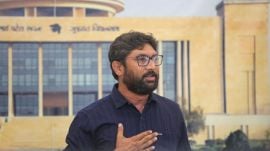 Congress throws weight behind Mevani after his remarks on cops spark protests