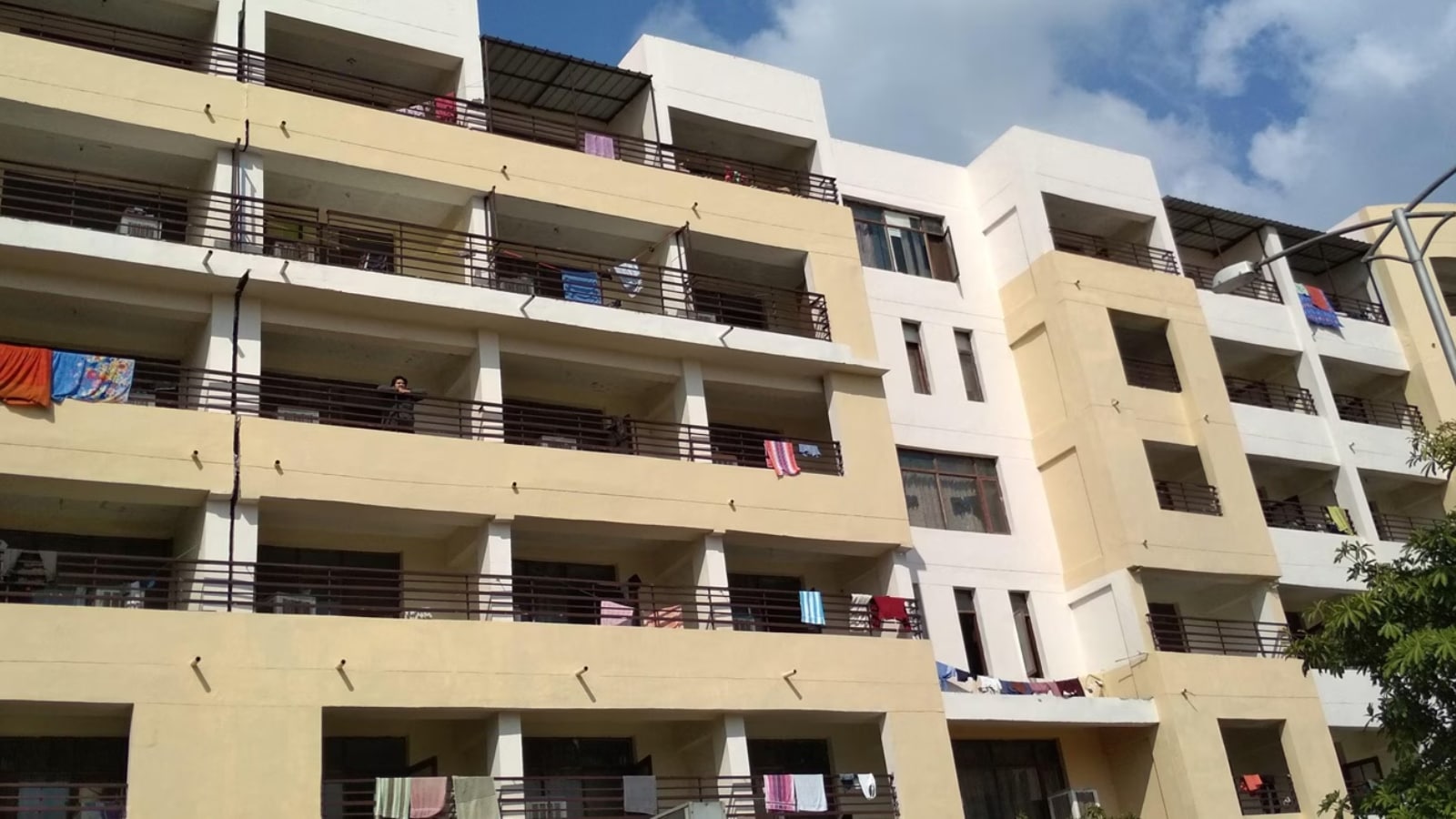 Police Commissioner raises issue with lack of restrictions in private student accommodations