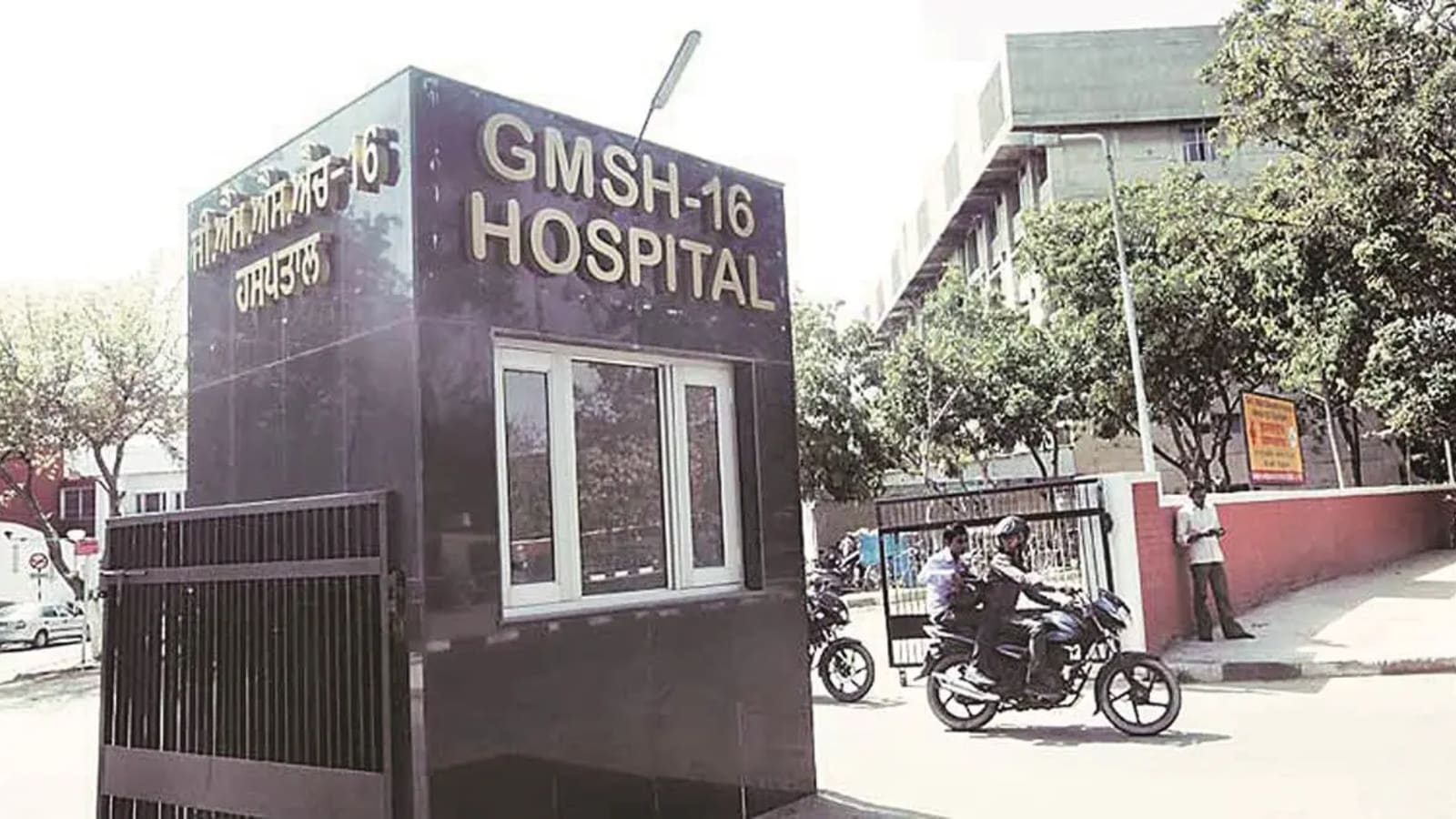 indianexpress.com - Jasbir Malhi - Man's finger amputated after Mohali ESI Hospital 'denies emergency care'