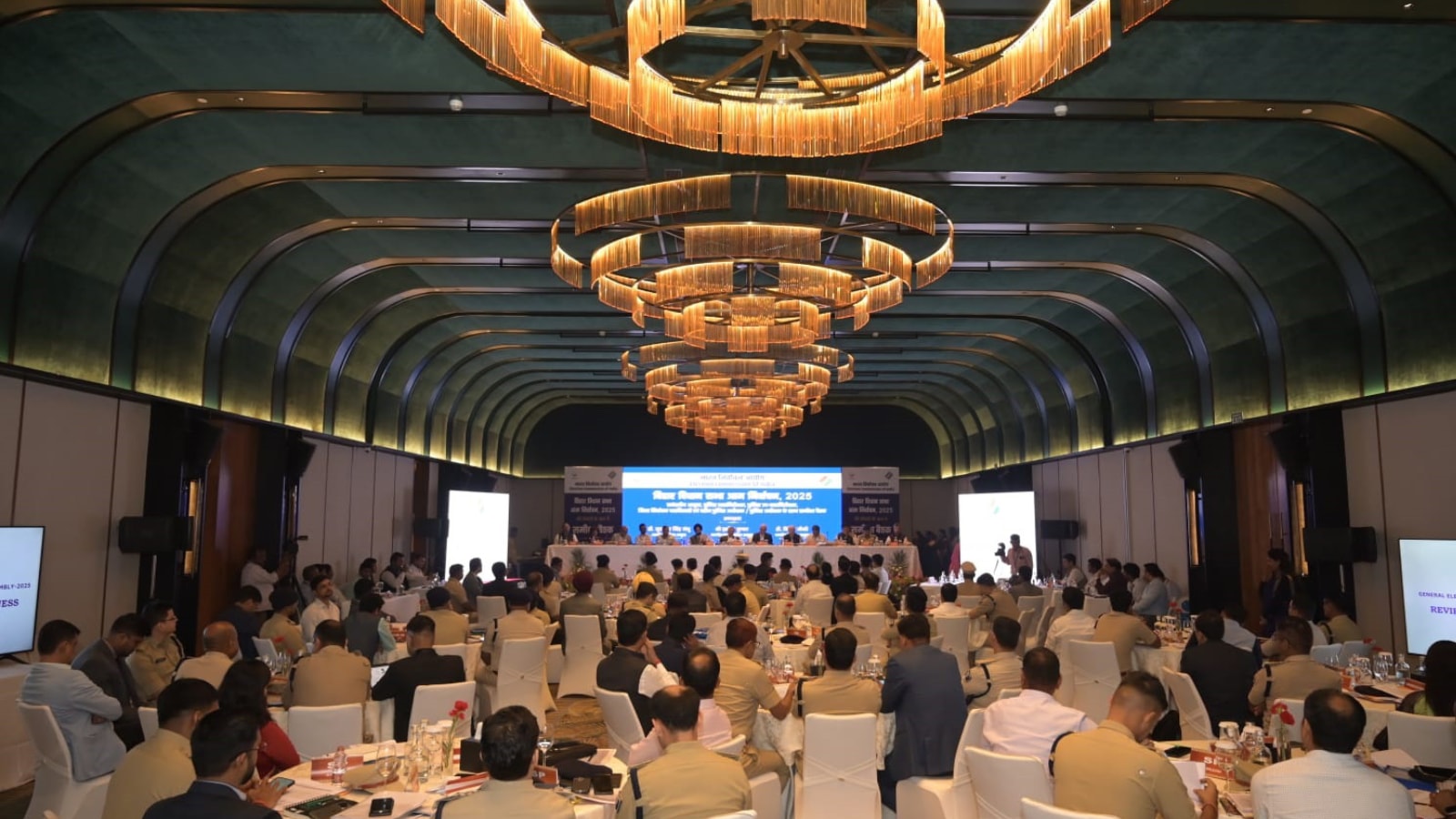 ECI team reviews ongoing SIR in Gujarat