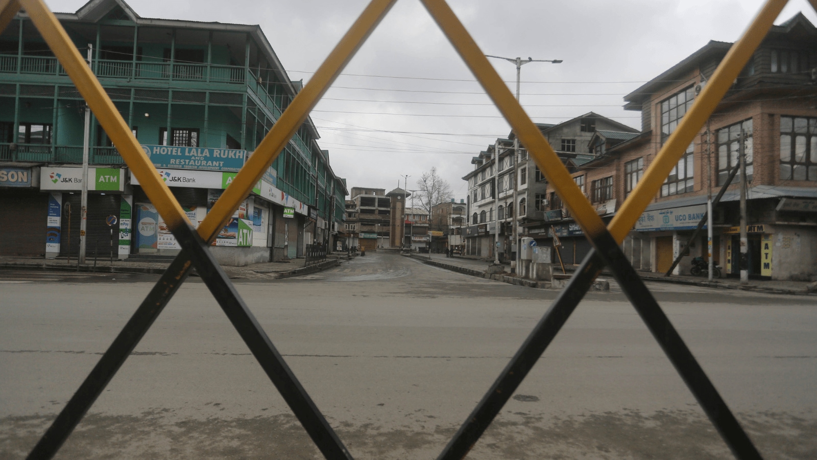 The order restricts movement, assembly, and smuggling during curfew hours.