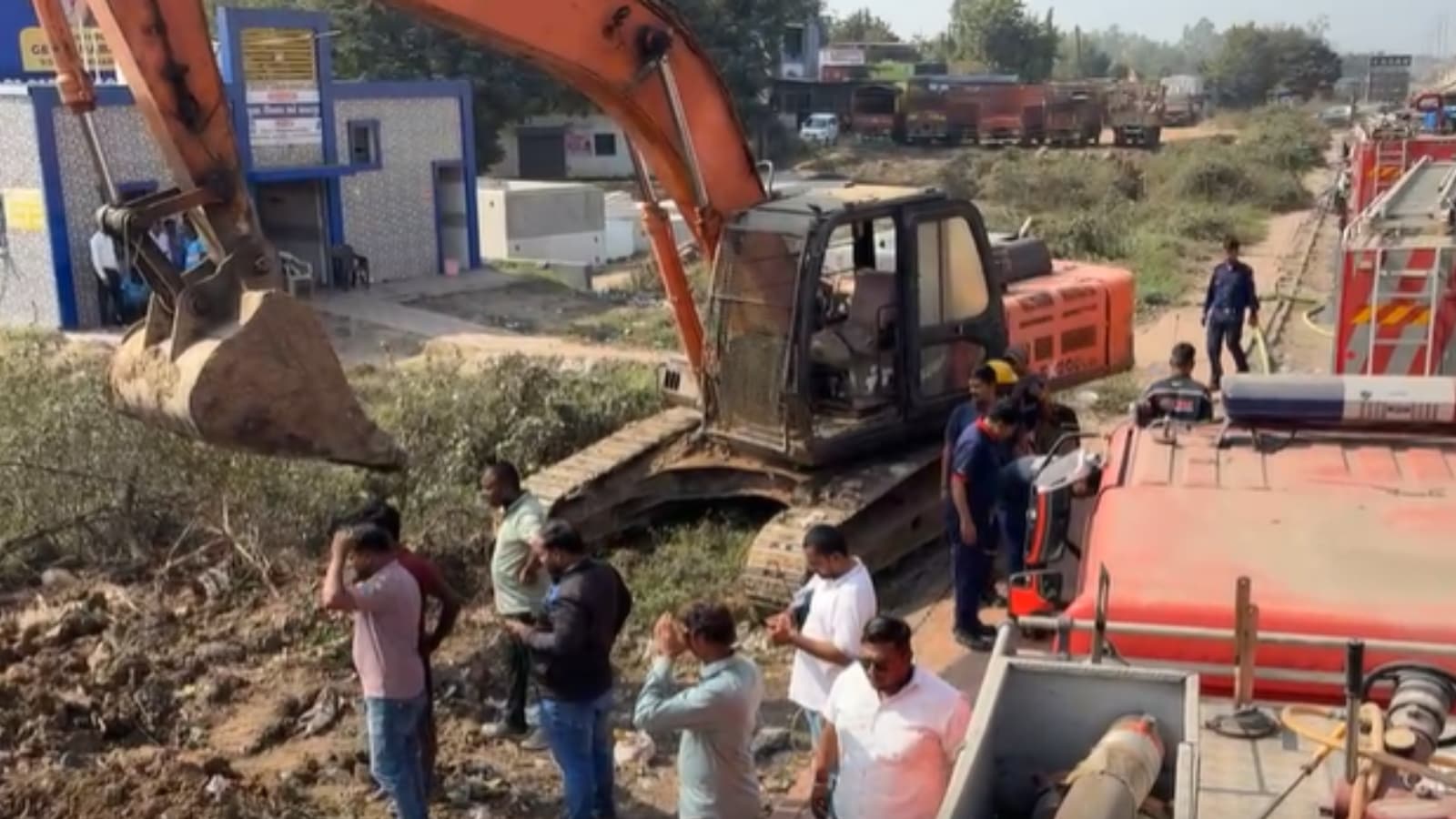 indianexpress.com - Aditi Raja - Over 2.75 lakh consumers hit as Vadodara piped gas supply disrupted due to damage in main pipeline