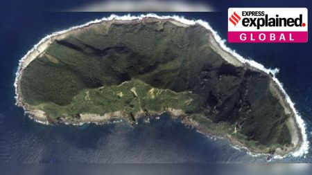 Uotsuri, the largest of the Senkaku Islands, covers only 1.4 square miles.