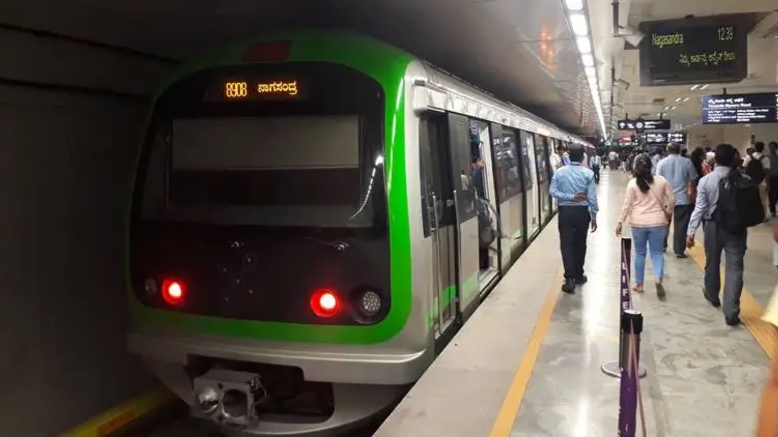 Namma Metro Yellow Line services disrupted after passengers block doors, demand early start