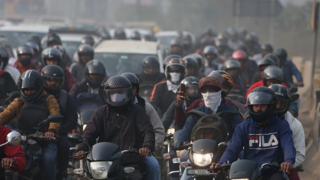 Delhi Air Quality Index, delhi aqi, Delhi air pollution, Delhi air quality, air pollution, air pollution level, Delhi severe air quality, delhi news, India news, Indian express, current affairs