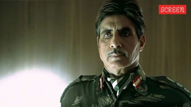 Amitabh Bachchan portrayed Colonel Sunil Damle in the film.