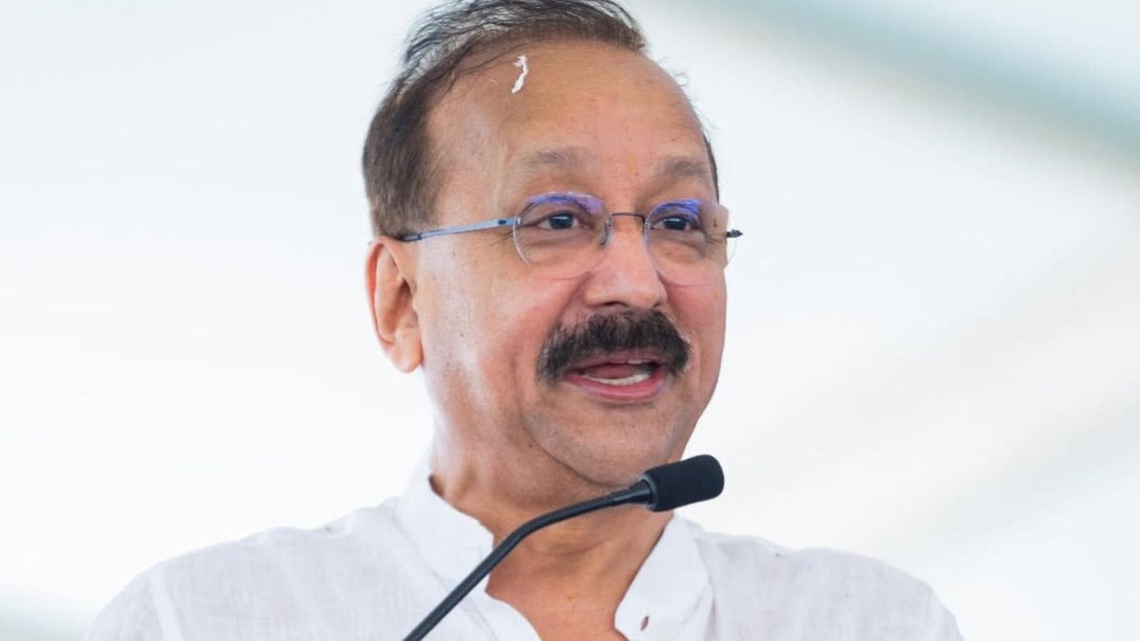 Anmol had been named as a wanted accused in the murder of Baba Siddique, who was shot outside his Bandra office on October 12, 2024.