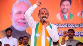 bandi-sanjay-R_20251125213559.jpg ‘Unanimously elect BJP-backed candidates, get Rs 10 lakh’: Union minister Bandi Sanjay Kumar’s offer to villages in Karimnagar