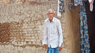 As SC asks govt to get her back from Bangladesh, the family despairs, clock ticks for pregnant Sunali Khatua