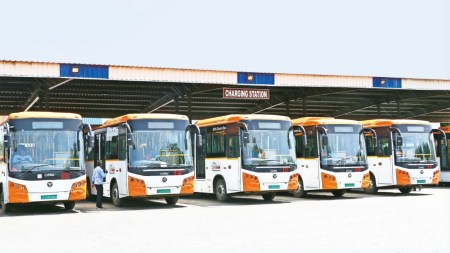 Buses can be parked at Anand Vihar ISBT, Anand Vihar ISBT, Anand Vihar ISBT Bus parking, Bus parking, delhi Bus parking, delhi news, India news, Indian express, current affairs