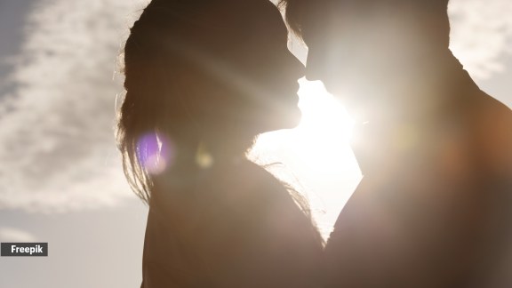 5 subtle traits that make some couples effortlessly strong together