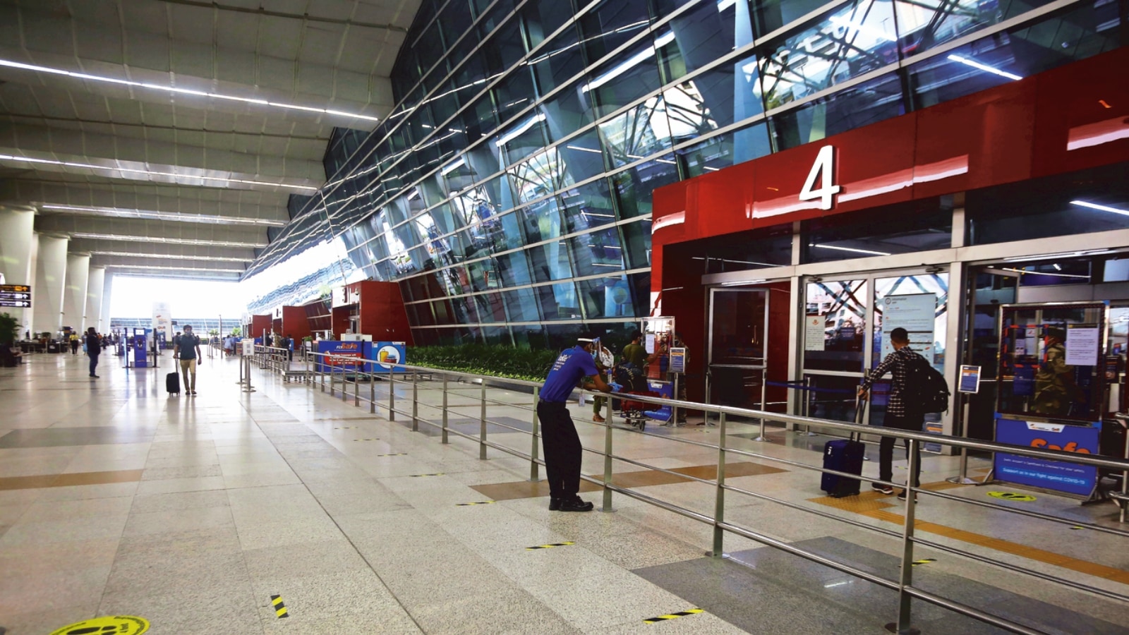 Days after explosion near Red Fort kills at least 9, hoax bomb threat sent to IGIA, 4 other airport