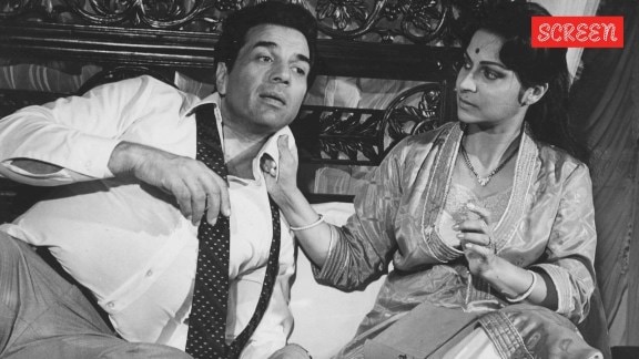 Although they worked together on a few films, Waheeda Rehman said that since both had reserved personalities, she and Dharmendra rarely spoke on set.