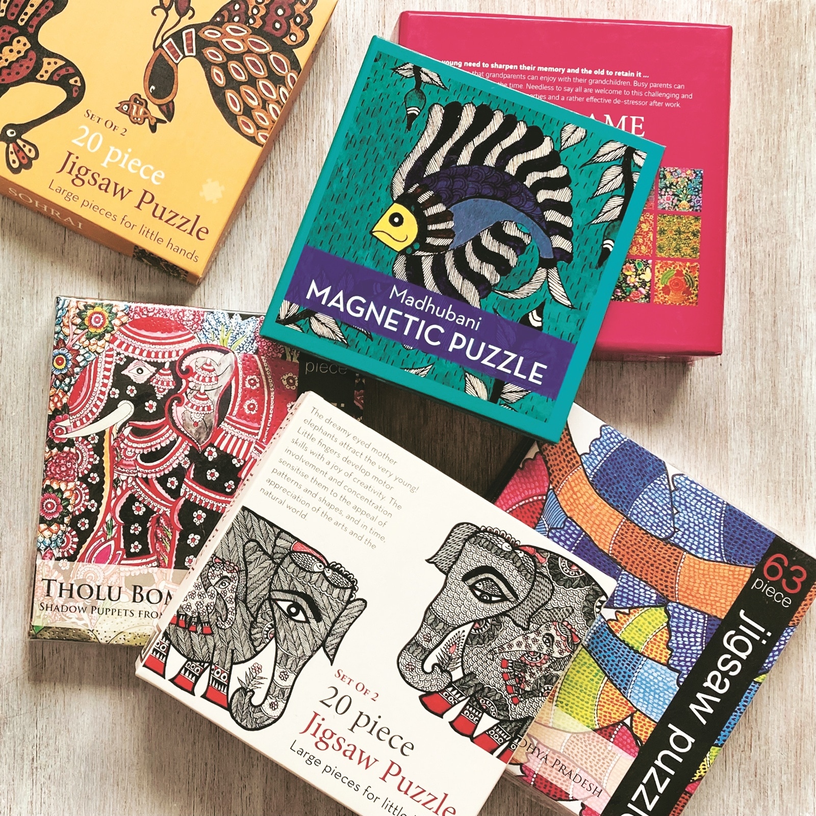 Folk art jigsaw puzzles from Froggmag