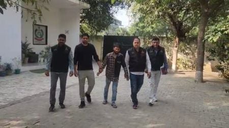 faridabad, stalker, ballabhgarh,