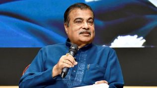 Delhi-Mumbai Expressway, Gadkari reviews NH 53 and 48, Surat, Nitin Gadkari, Delhi-Mumbai expressway logistics cost, Indian express news, current affairs