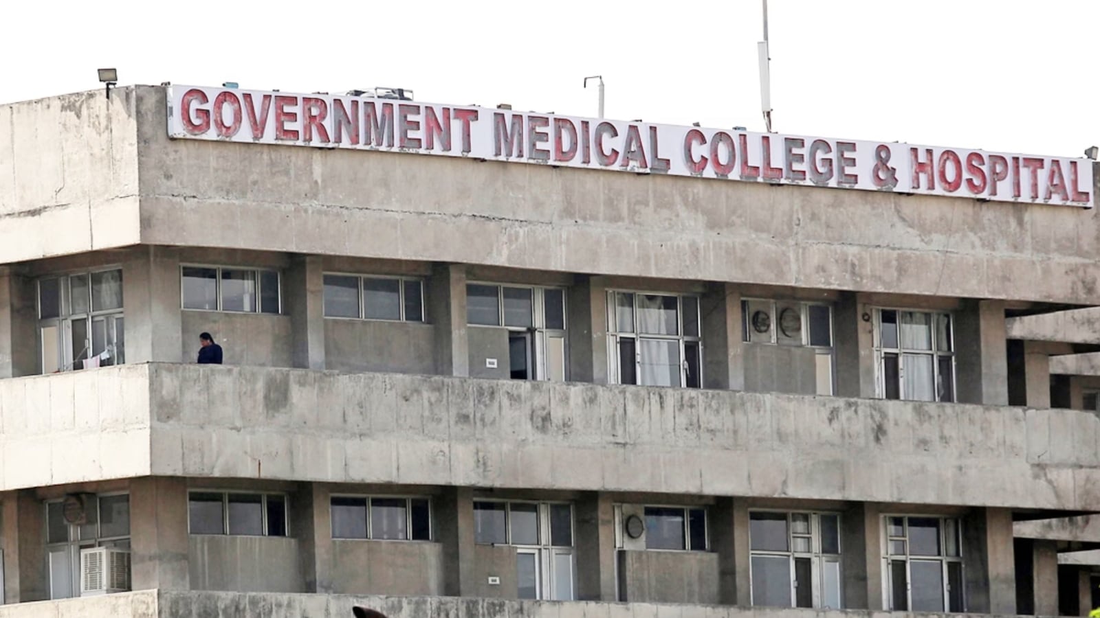 GMCH-32’s new emergency and trauma block witnesses 100 pc occupancy, 300 patients daily