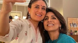 Kareena Kapoor with Neetu Kapoor