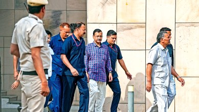 Privileges panel calls Arvind Kejriwal, Privileges panel calls Arvind Kejriwal over ‘phansi ghar’ row, Arvind Kejriwal, Aam Aadmi Party chief Arvind Kejriwal, delhi news, India news, Indian express, current affairs